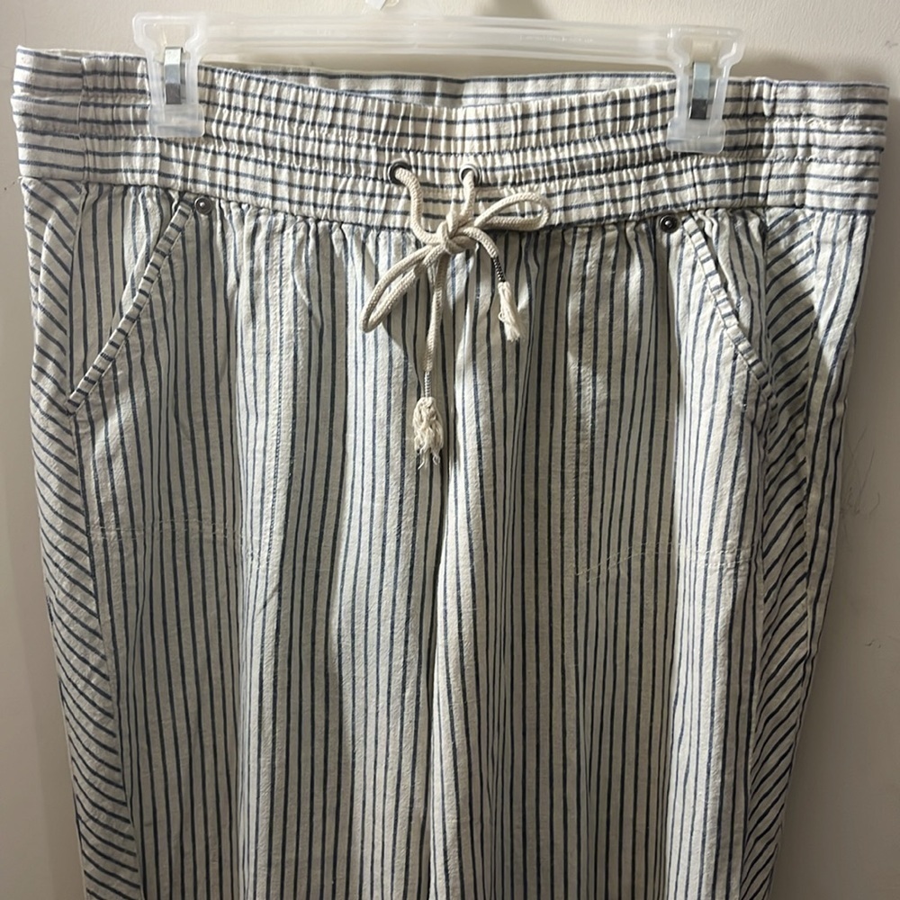 Jolt pants size 13! Large Linen blend! Cream with blue stripes! Nice pants! - Picture 2 of 8